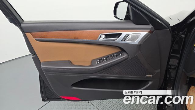 Genesis G80 3.3 GDI AWD Premium Luxury 2018 — фото 30