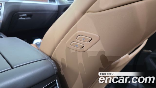 Genesis G80 3.3 GDI AWD Premium Luxury 2018 — фото 37