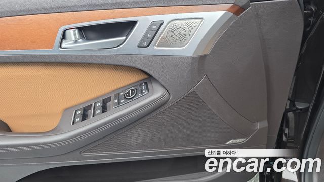 Genesis G80 3.3 GDI AWD Premium Luxury 2018 — фото 39
