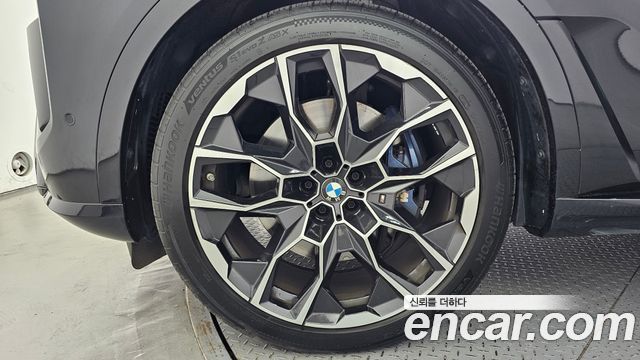 BMW X7 (G07) xDrive 40i M Sport 7STR 2024 — фото 5