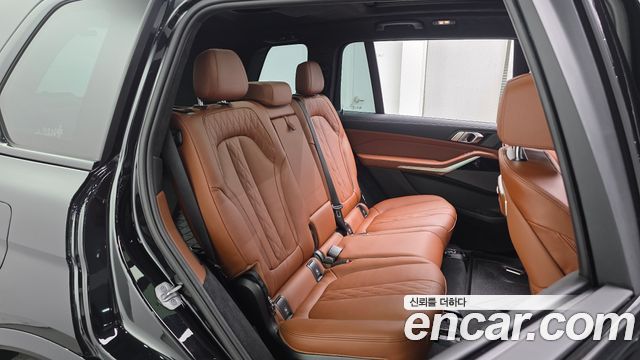 BMW X7 (G07) xDrive 40i M Sport 7STR 2024 — фото 11