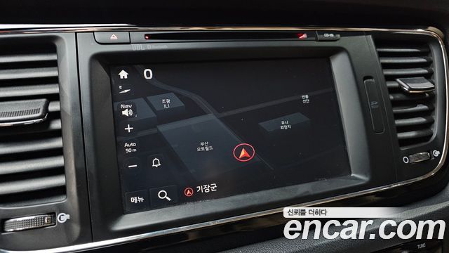Kia Carnival 7-seater Hi-limousine President 2017 — фото 14