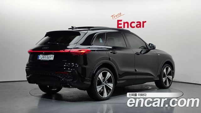 Audi Q5 (80A) 45 TFSI Quattro S line 2025 — фото 2