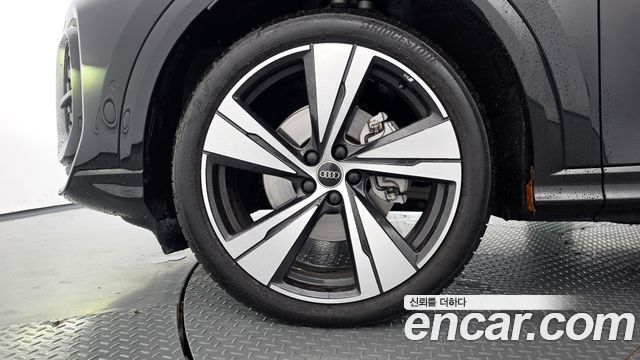 Audi Q5 (80A) 45 TFSI Quattro S line 2025 — фото 5