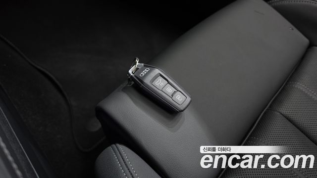 Audi Q5 (80A) 45 TFSI Quattro S line 2025 — фото 18