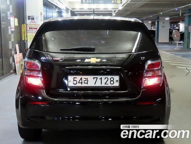 Chevrolet Aveo Hatchback 1.4 Turbo LT 2018 — фото 5