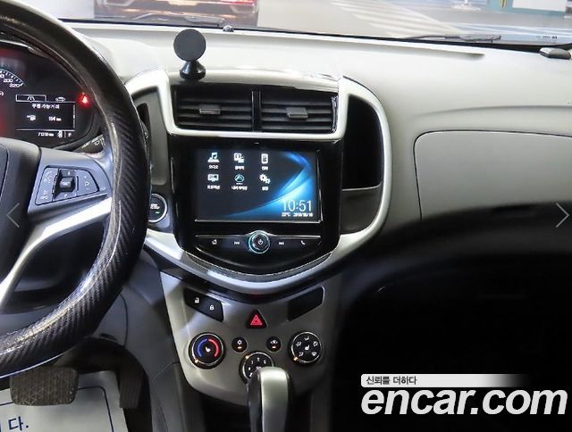 Chevrolet Aveo Hatchback 1.4 Turbo LT 2018 — фото 15