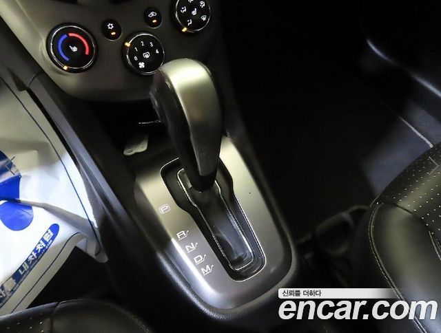 Chevrolet Aveo Hatchback 1.4 Turbo LT 2018 — фото 16