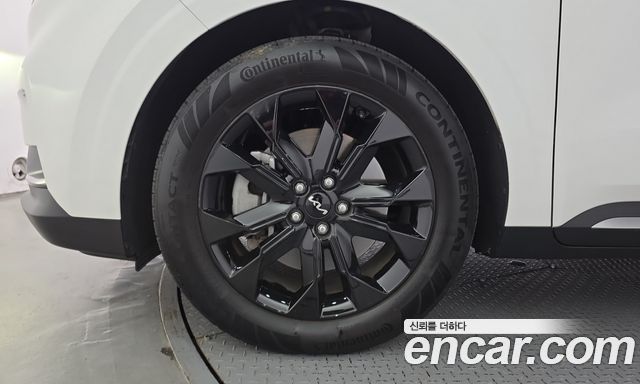 Kia Carnival (IV) Gasoline 7-Seater Signature 2023 — фото 5