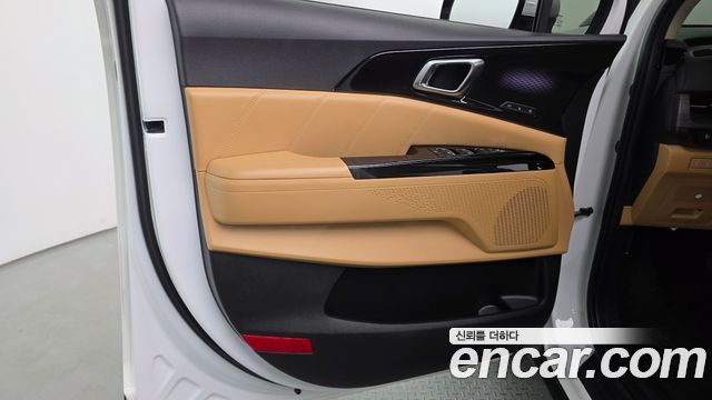 Kia Carnival (IV) Gasoline 7-Seater Signature 2023 — фото 24