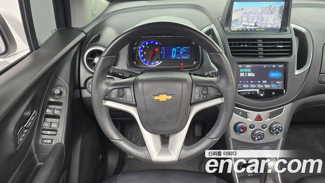 Chevrolet Trax 1.4 LT Leather Package 2015 — фото 12