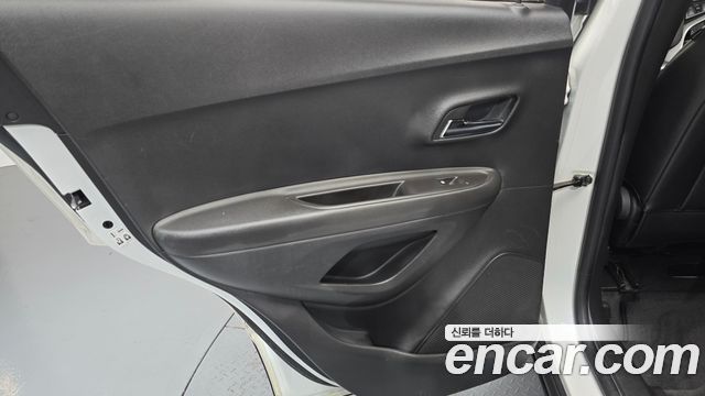 Chevrolet Trax 1.4 LT Leather Package 2015 — фото 25