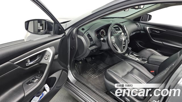 Nissan Altima 2.5 Tech L33 2018 — фото 11