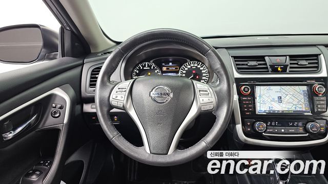 Nissan Altima 2.5 Tech L33 2018 — фото 12