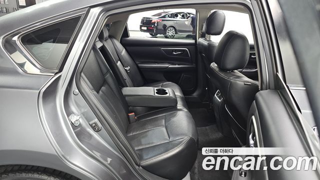 Nissan Altima 2.5 Tech L33 2018 — фото 26