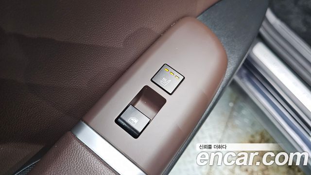 Hyundai Grandeur Hybrid (GN7) Premium 2023 — фото 31