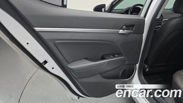 Hyundai Avante (AD) 1.6 Smart 2020 — фото 31