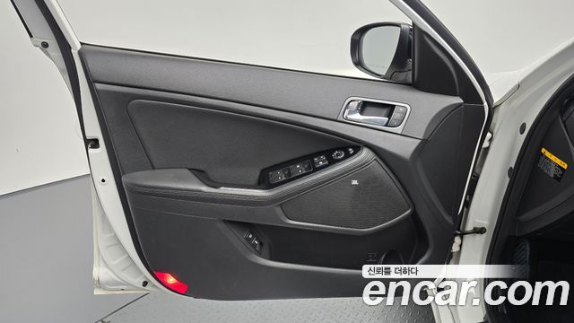 Kia K5 Turbo-GDI Noblesse 2015 — фото 24