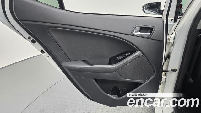 Kia K5 Turbo-GDI Noblesse 2015 — фото 25
