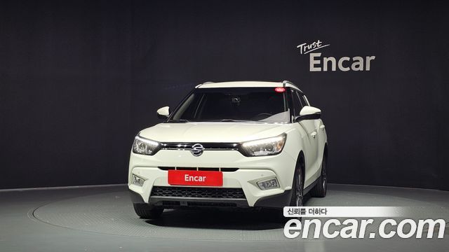 KG Mobility (SsangYong) Tivoli LX 2WD HI-DLX 2015 — фото 3