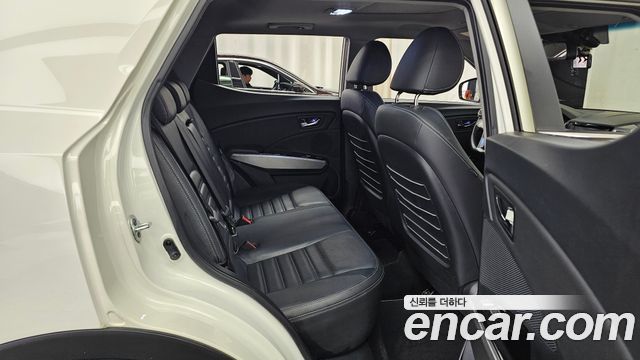KG Mobility (SsangYong) Tivoli LX 2WD HI-DLX 2015 — фото 12
