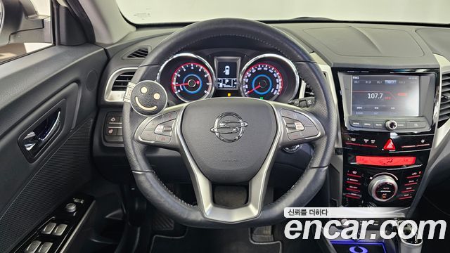 KG Mobility (SsangYong) Tivoli LX 2WD HI-DLX 2015 — фото 14