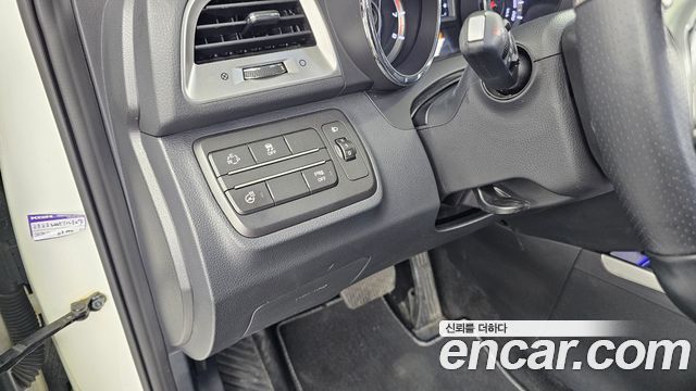 KG Mobility (SsangYong) Tivoli LX 2WD HI-DLX 2015 — фото 27