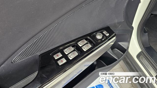 KG Mobility (SsangYong) Tivoli LX 2WD HI-DLX 2015 — фото 29