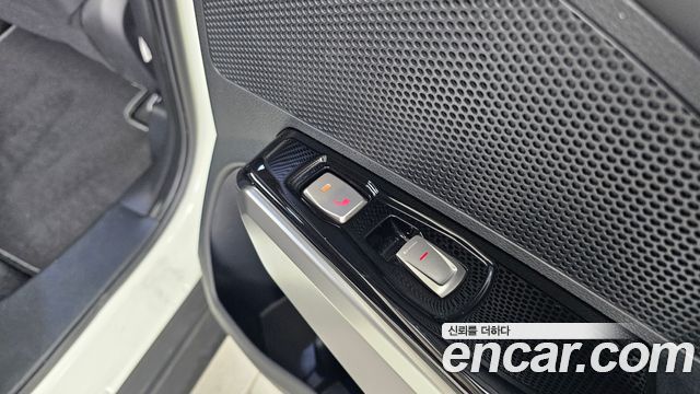 KG Mobility (SsangYong) Tivoli LX 2WD HI-DLX 2015 — фото 30