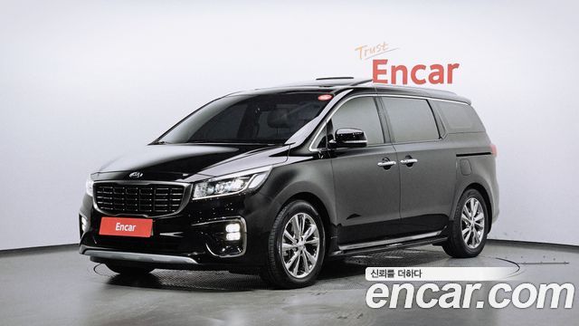 Kia Carnival 9-Seater Prstige