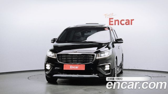 Kia Carnival 9-Seater Prstige 2019 — фото 3