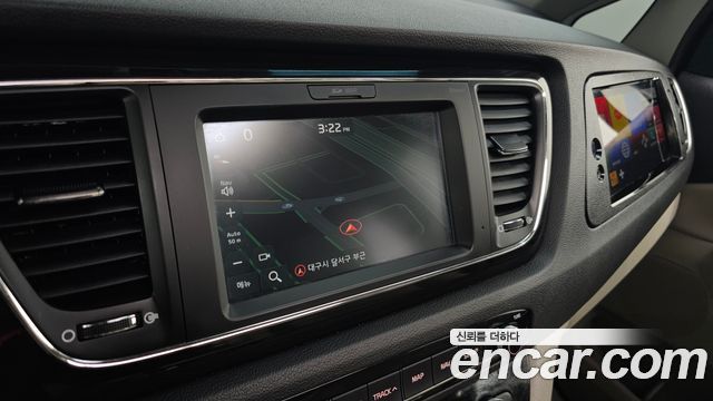 Kia Carnival 9-Seater Prstige 2019 — фото 17