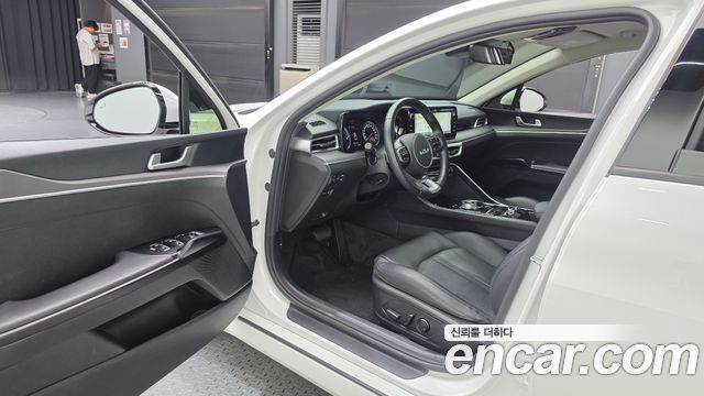 Kia K5 Hybrid (III) Prestige 2023 — фото 10