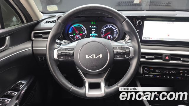 Kia K5 Hybrid (III) Prestige 2023 — фото 12