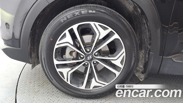 Hyundai Santa Fe (TM) Diesel 2.2 4WD Prestige 2019 — фото 5
