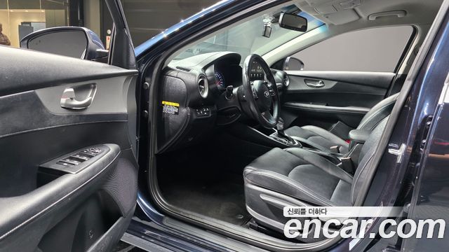 Kia K3 Prestige 2020 — фото 10