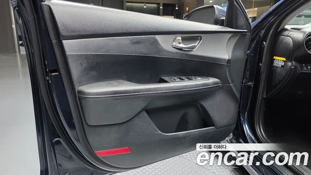 Kia K3 Prestige 2020 — фото 30