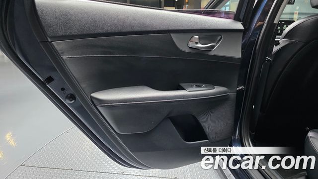 Kia K3 Prestige 2020 — фото 31
