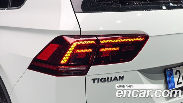 Volkswagen Tiguan (II) 2.0 TDI Prestige 2020 — фото 23