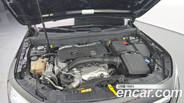 Mercedes-Benz GLB-Class (X247) GLB220 2021 — фото 6