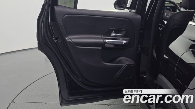 Mercedes-Benz GLB-Class (X247) GLB220 2021 — фото 25