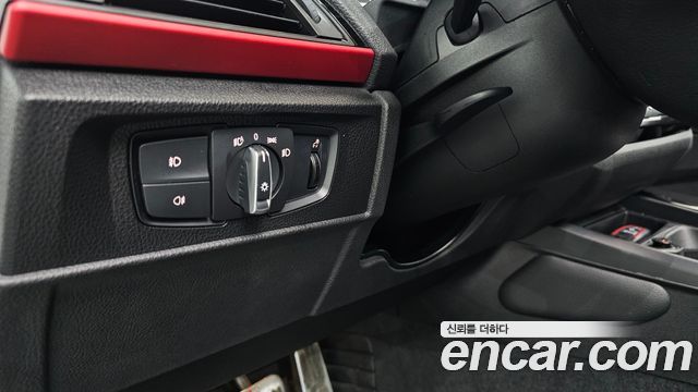 BMW 1 Series (F20) 118d Sport 5Door 2016 — фото 17