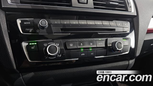 BMW 1 Series (F20) 118d Sport 5Door 2016 — фото 18