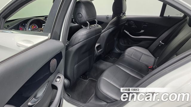 Mercedes-Benz C-Class (W205) C200 d 2017 — фото 12