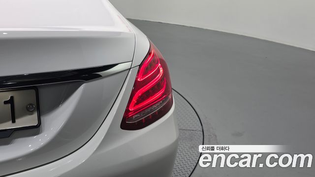 Mercedes-Benz C-Class (W205) C200 d 2017 — фото 23