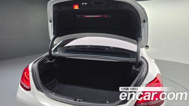 Mercedes-Benz C-Class (W205) C200 d 2017 — фото 31