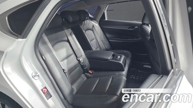 Hyundai Grandeur (IG) 2.4 Premium Special 2018 — фото 12