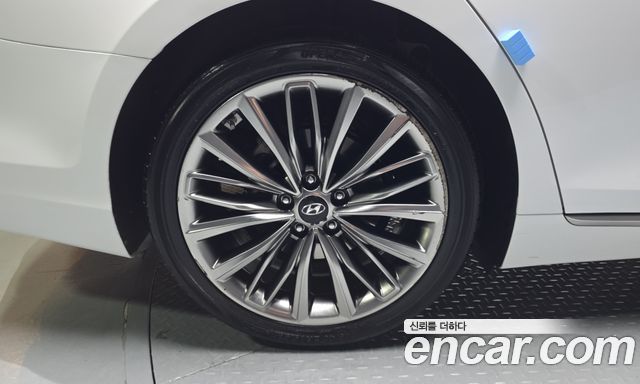 Hyundai Grandeur (IG) 2.4 Premium Special 2018 — фото 21