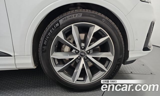 Audi Q7 (4M) 50 TDI Quattro Premium 2023 — фото 42