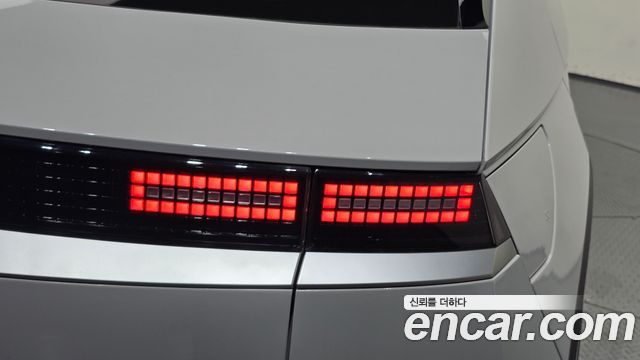 Hyundai Ioniq 5 Long range Commercial Long Range Package 2023 — фото 23